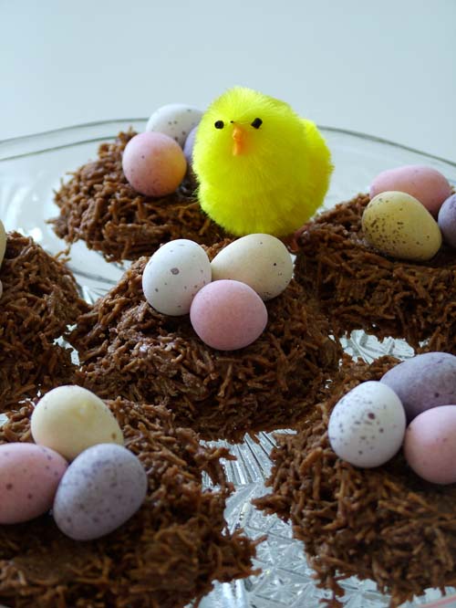 Easter chick and nests (500)